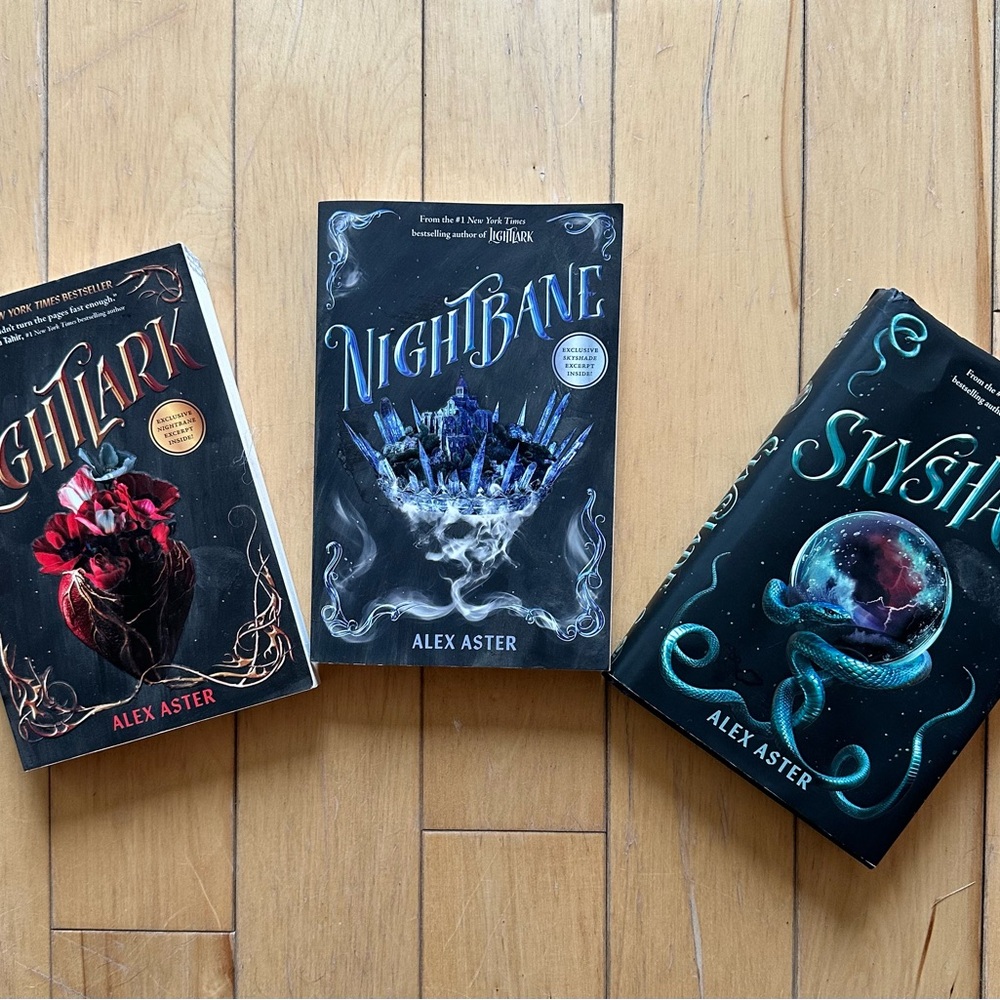 The Lightlark Saga: The Ultimate Box Set (Lightlark Saga Books 1-3)